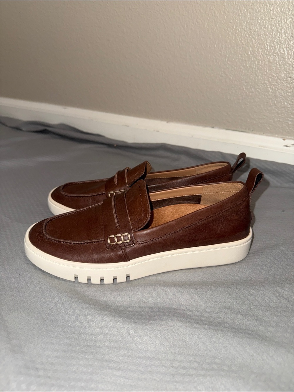 Vionic Chantel Dark Brown Leather Penny Loafer Slip-On Sneaker - Sz 6, Like New - Picture 7 of 15